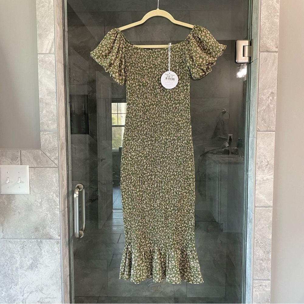 Petal & Pup green body con dress size 2